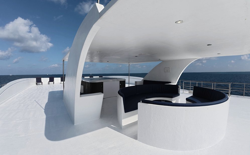 Dream Maldives outdoor deck